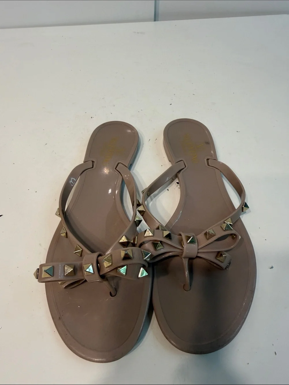 Used Valentino Garavani Studded Bow Jelly Flip Flops - Nude 41 women’s